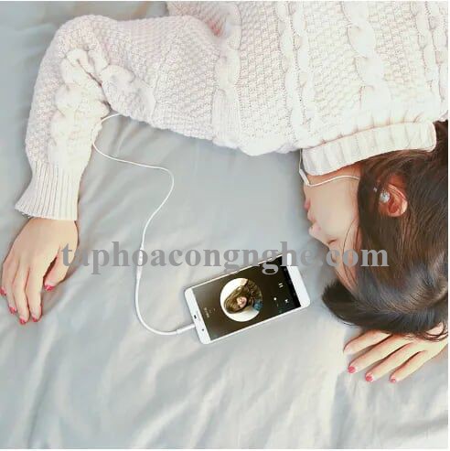 Ugreen 30746 20CM màu Đen Cáp âm thanh 3.5mm nối dài 30746 30030746